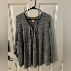 Women’s plus size top